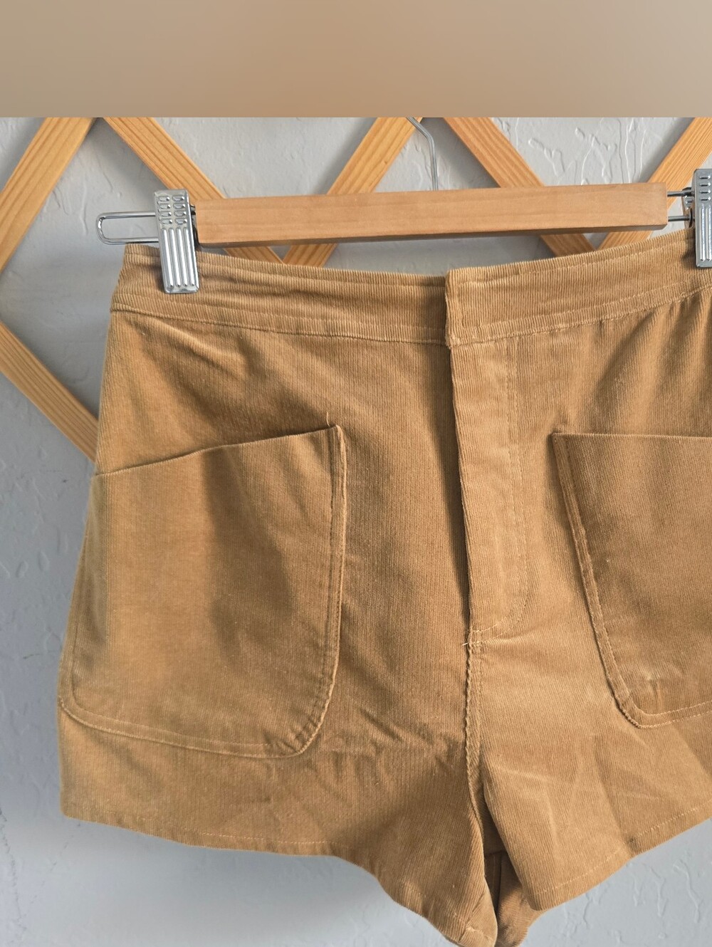 NWT Day + Moon High-Waisted Corduroy Shorts sz S